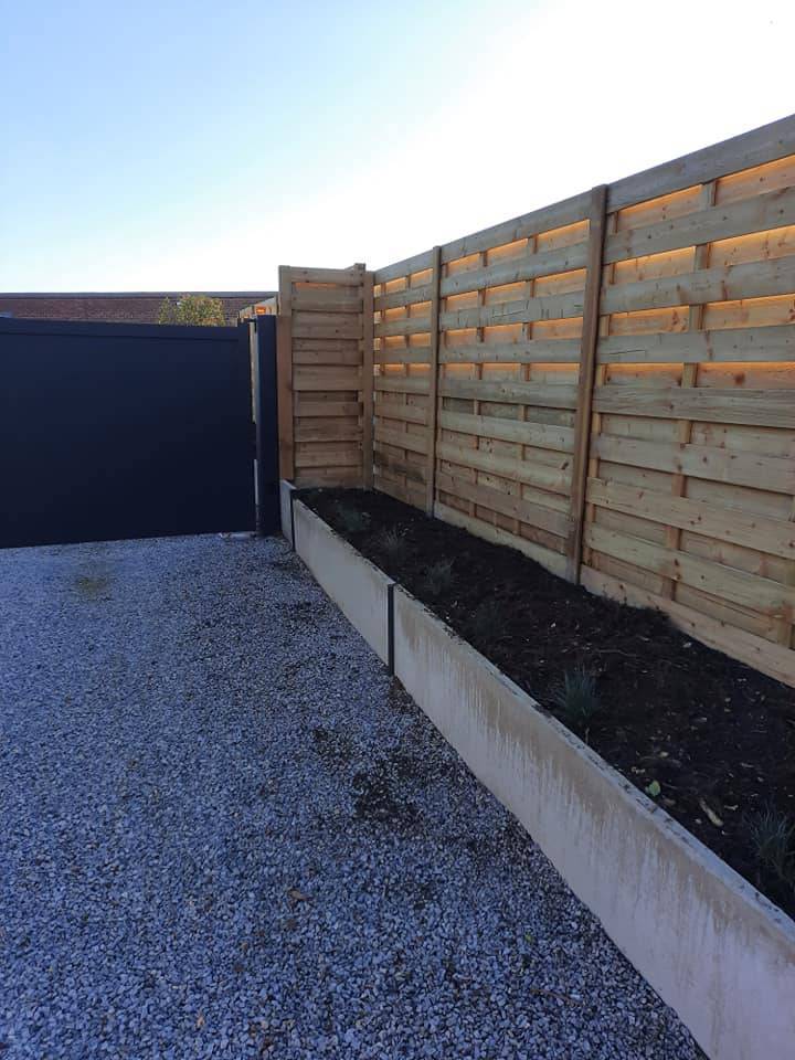 Panneau de bois près de Wambrechies